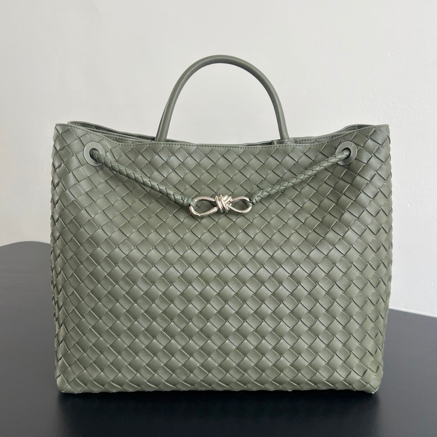 Bottega Veneta Andiamo Handbag