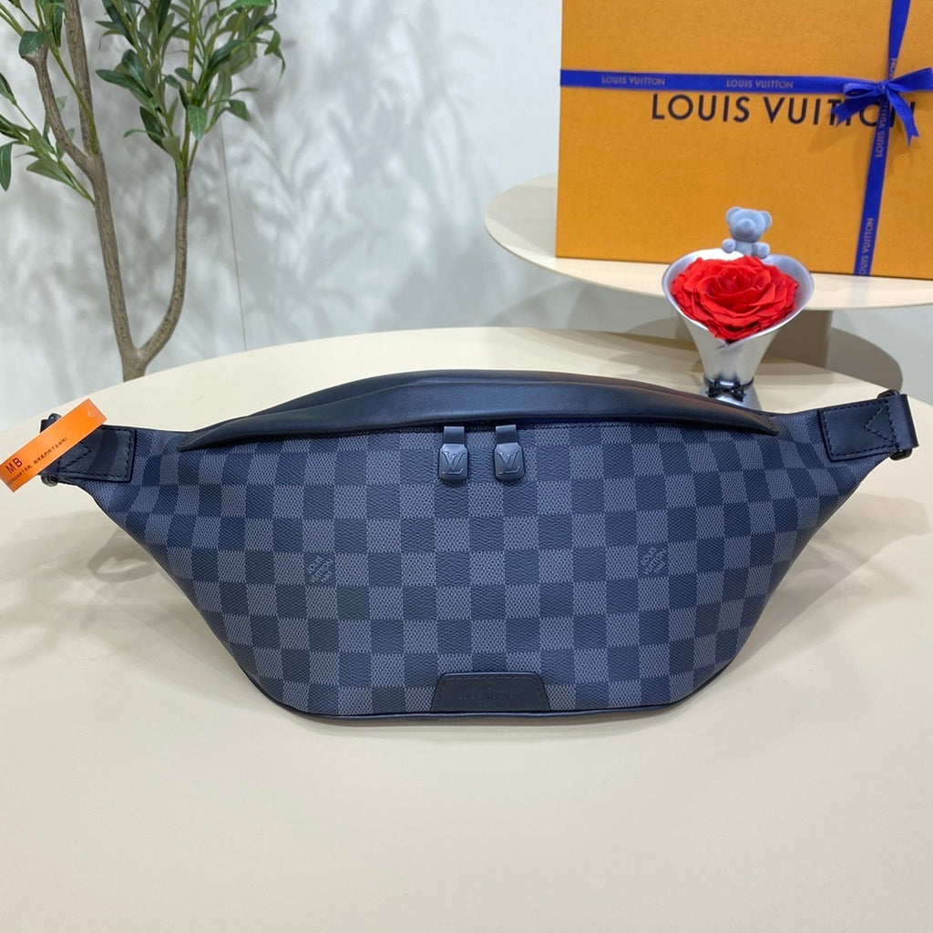 Louis Vuitton Discovery Bumbag