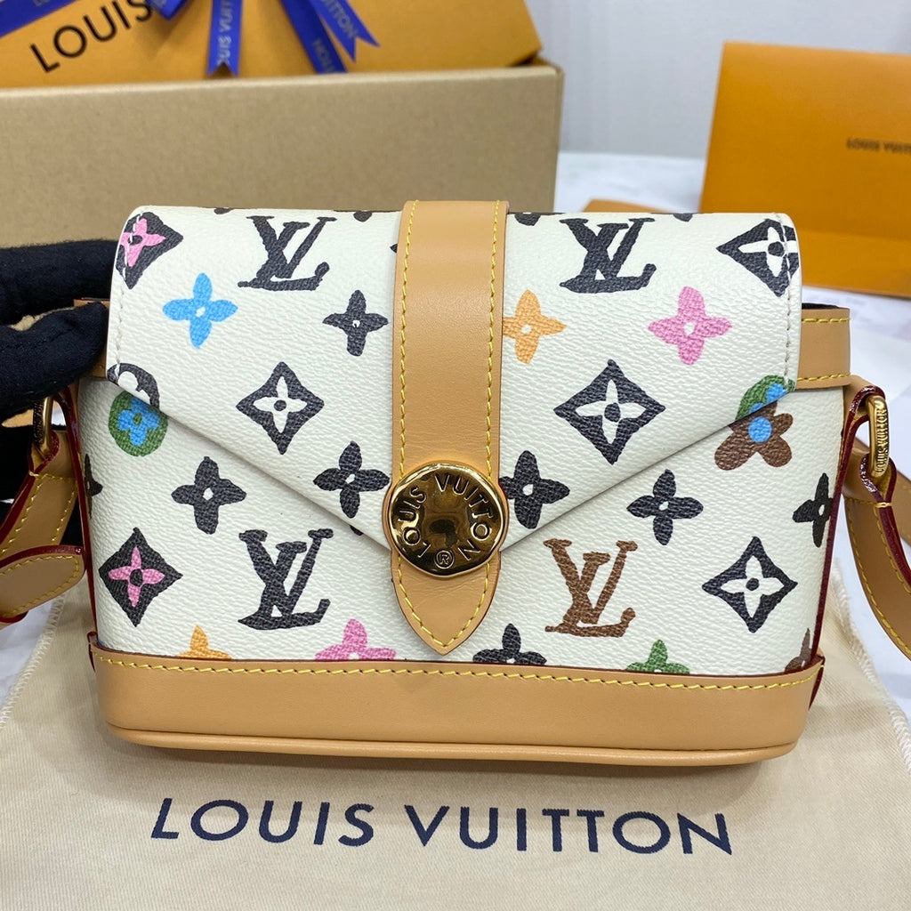 Louis Vuitton Cruiser Envelope Bag