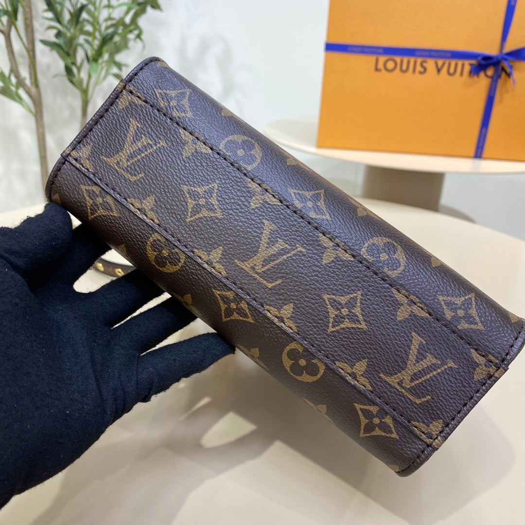 Louis Vuitton Sac Plat Handbag