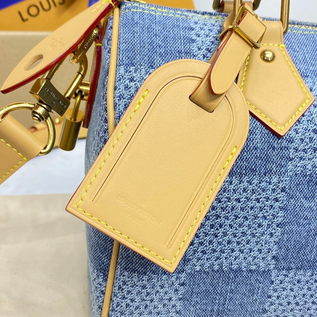 Louis Vuitton Speedy 25 Bandouliere Handbag