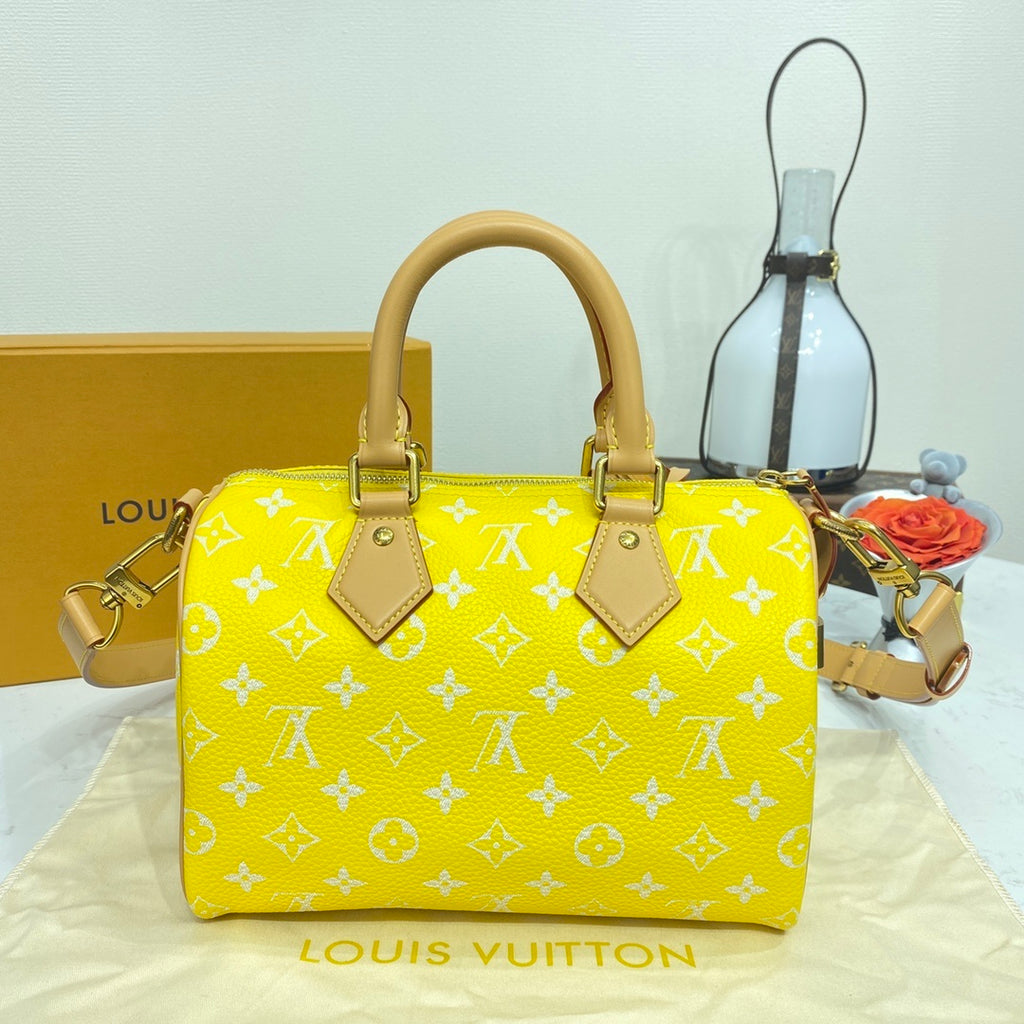 Louis Vuitton Speedy Bandoulière 25 Monogram Leather