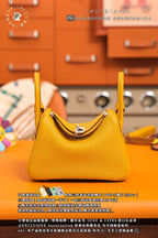 Hermès Lindy Mini 19