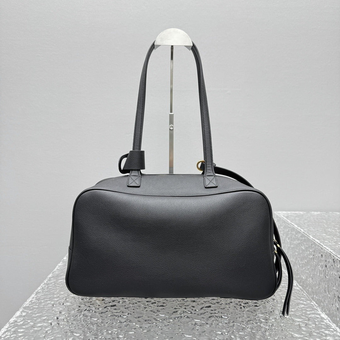 Balenciaga Carrie Bowling Bag Large