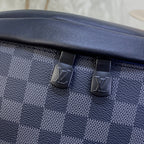 Louis Vuitton Discovery Bumbag