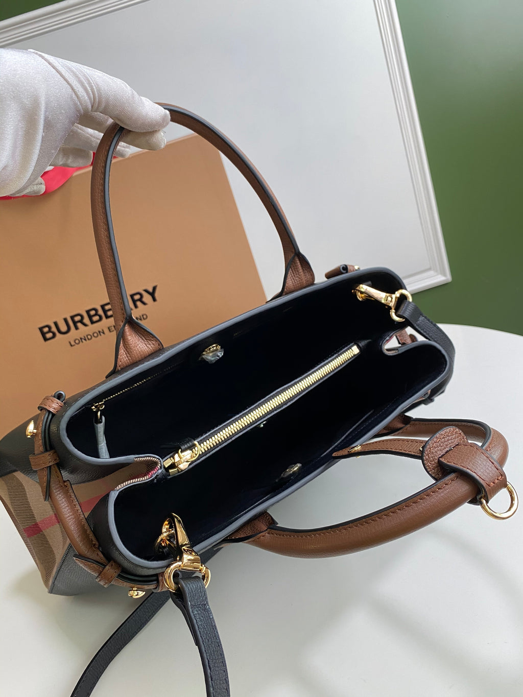 Burberry The Banner Bag