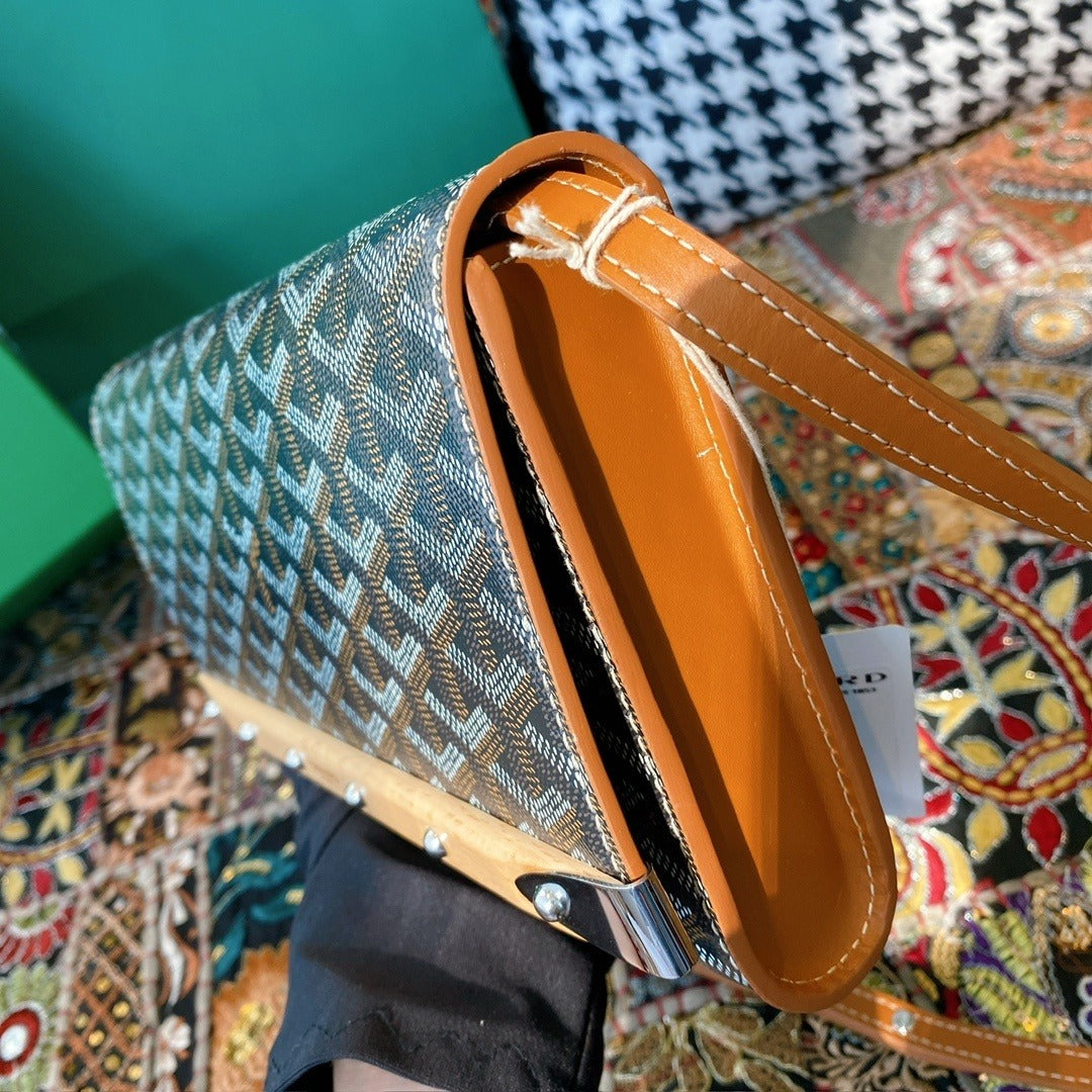 Goyard Monte-Carlo Crossbody / Clutch
