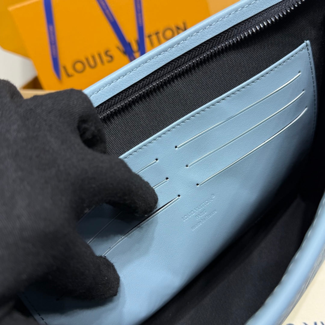 Louis Vuitton Pochette Voyage Medium
