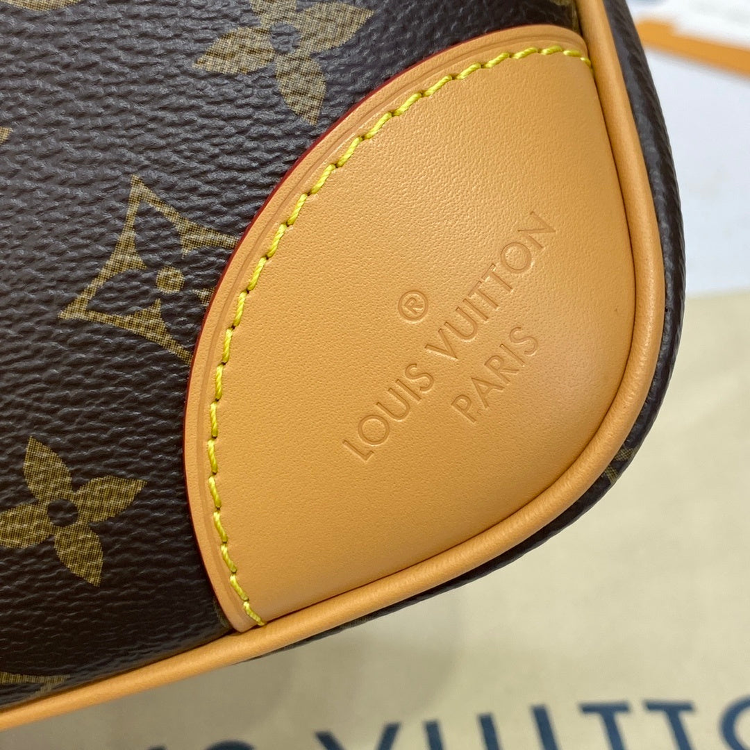 Louis Vuitton Boulogne Horn Shape Handbag