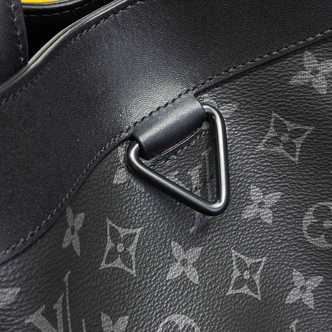 Louis Vuitton Maxi Noé Sling Shoulder Bag
