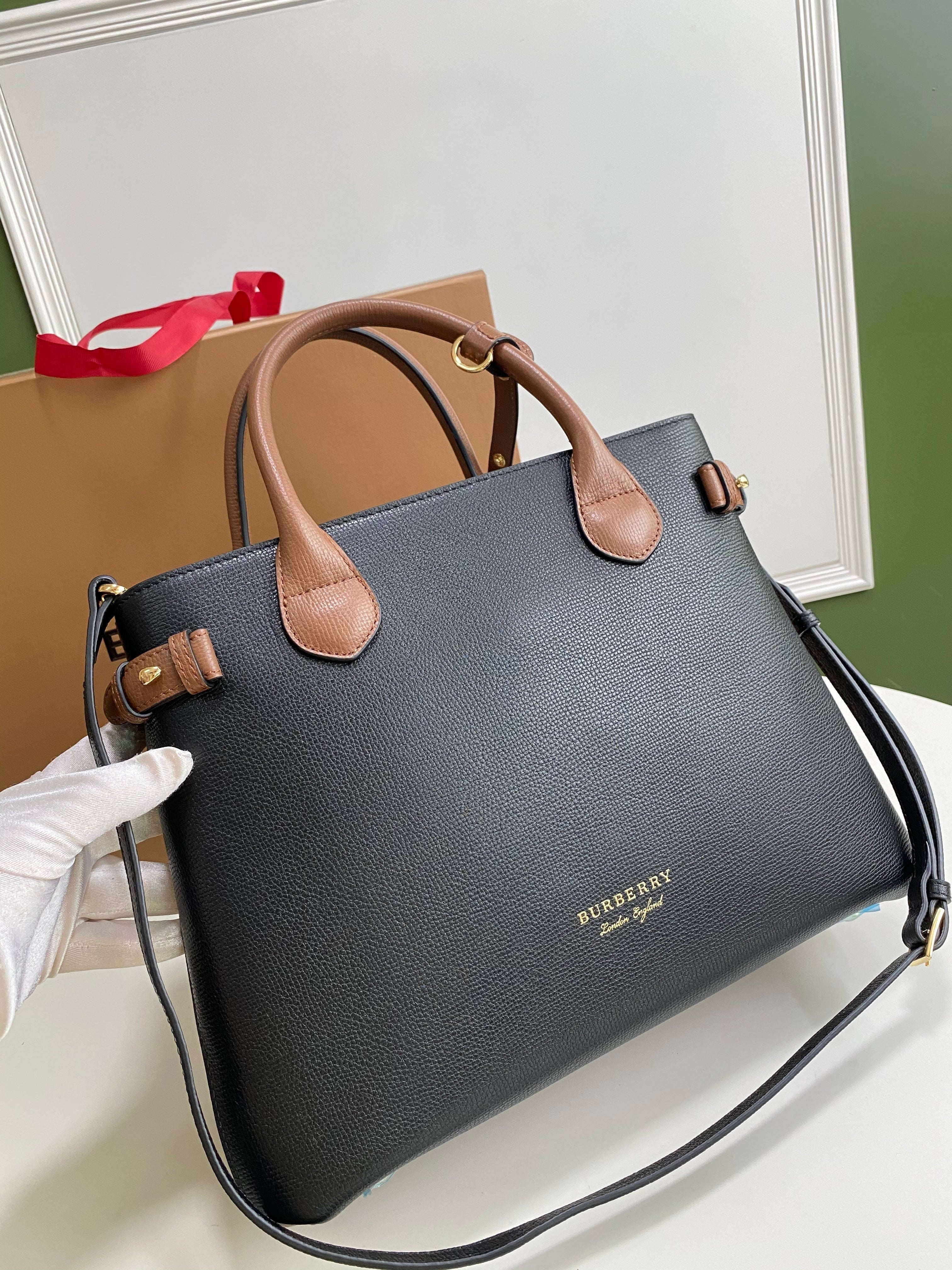 Burberry The Banner Bag