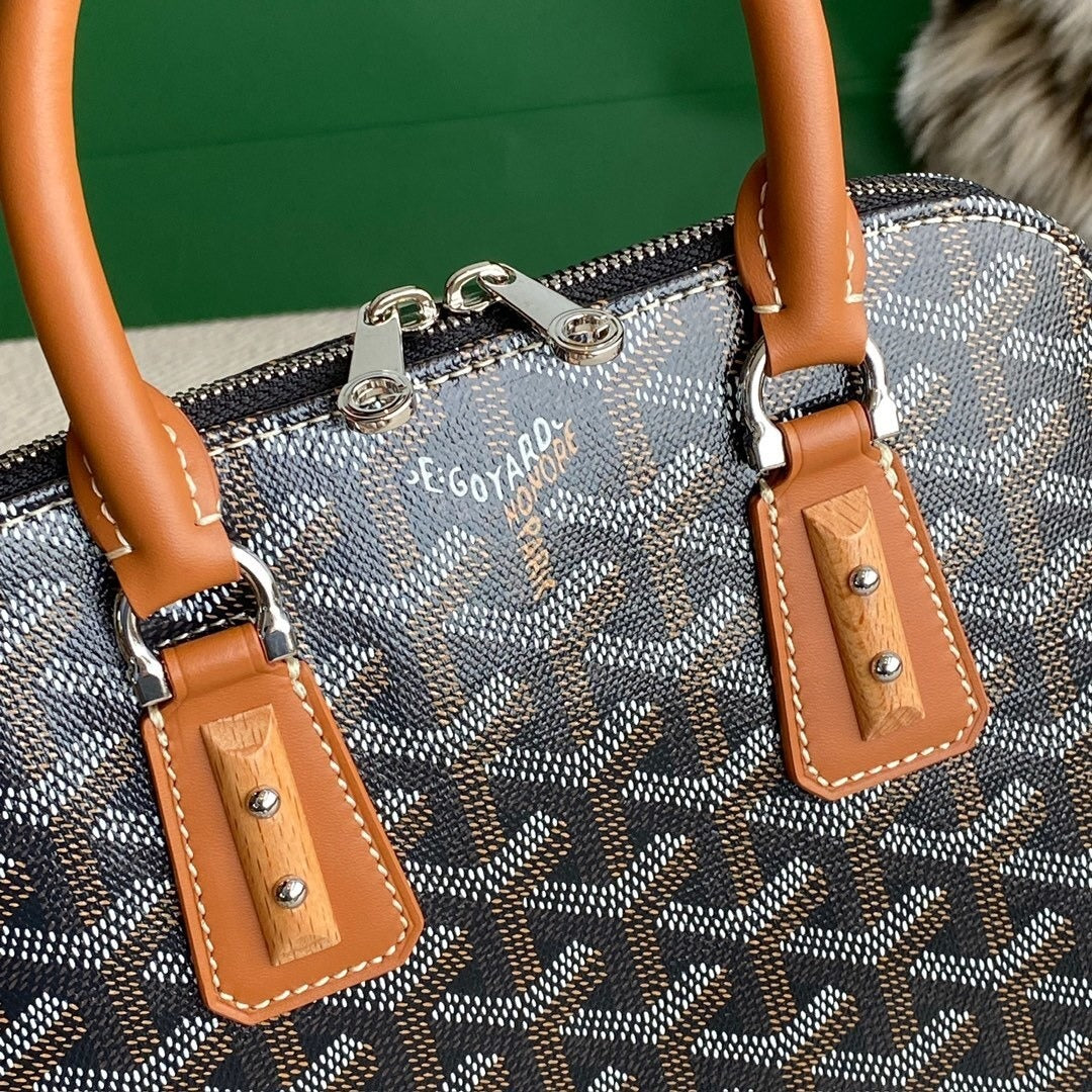 Goyard Vendome Shell Bag