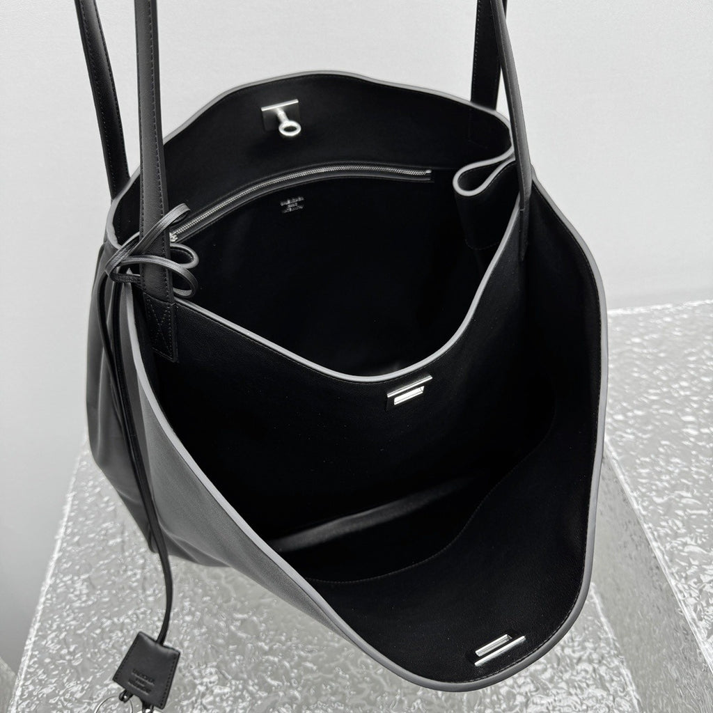 Balenciaga Rodeo Shoulder Tote Large