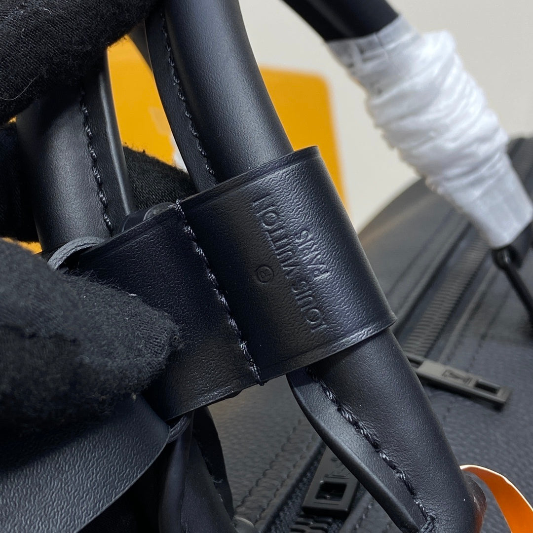Louis Vuitton Keepall Bandoulière 50 Travel Bag