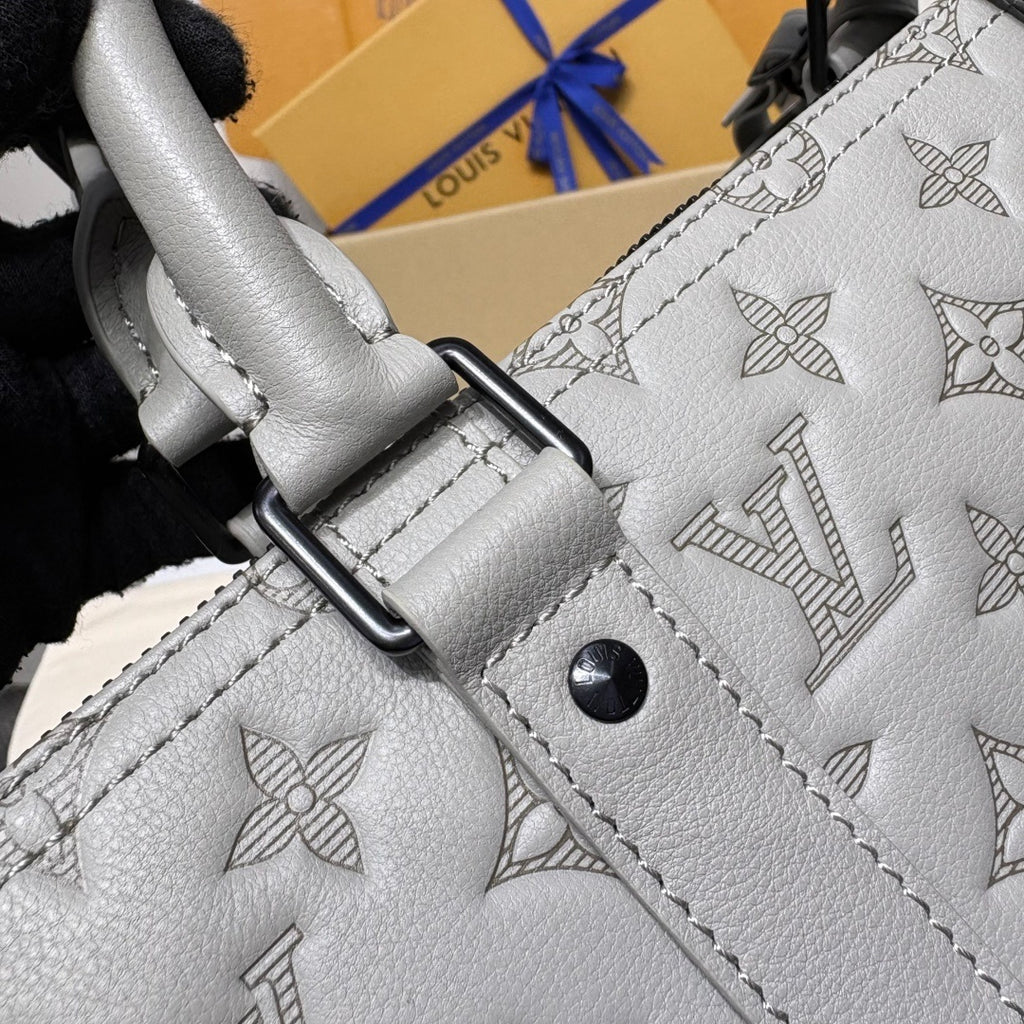 Louis Vuitton Keepall Bandoulière 50 Shadow