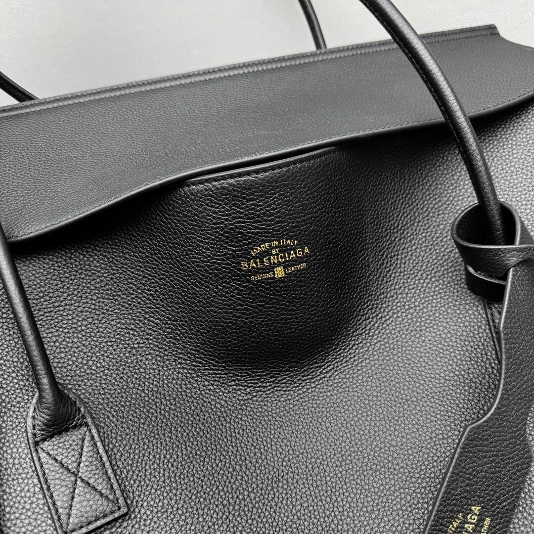 Balenciaga Carrie Carry All Handbag