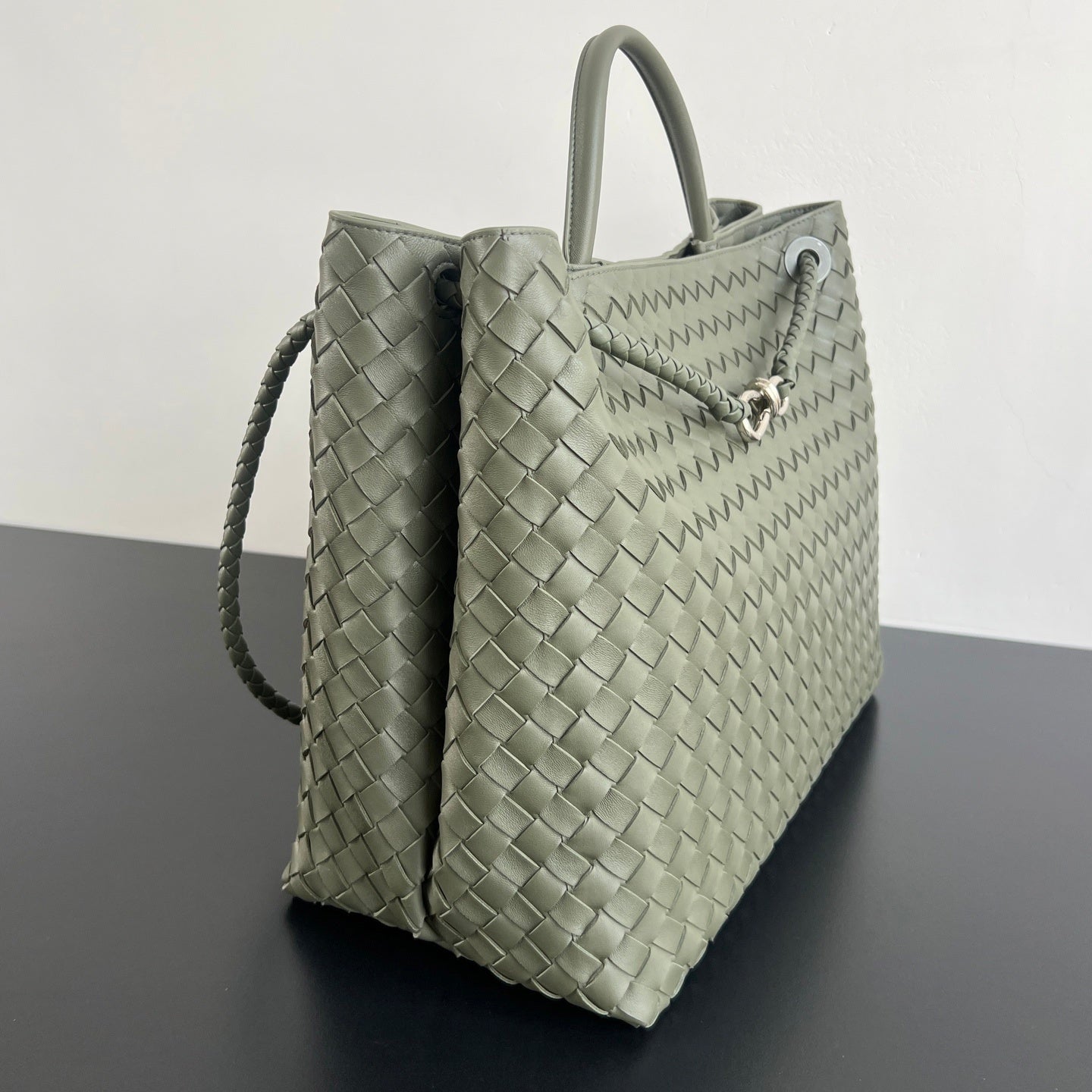 Bottega Veneta Andiamo Handbag