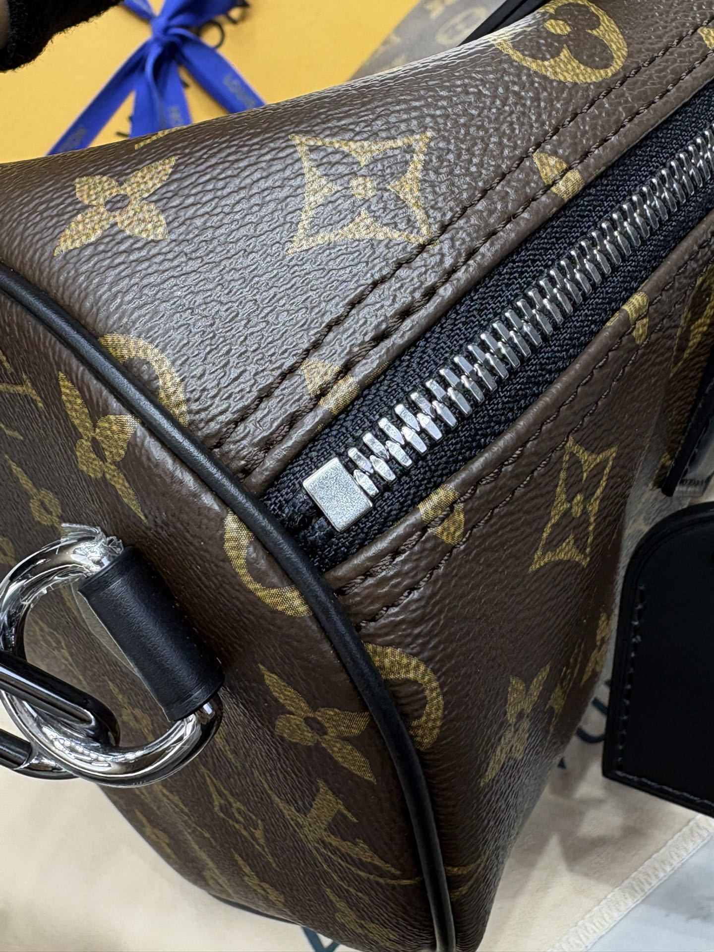 Louis Vuitton Speedy Soft 30 Dark