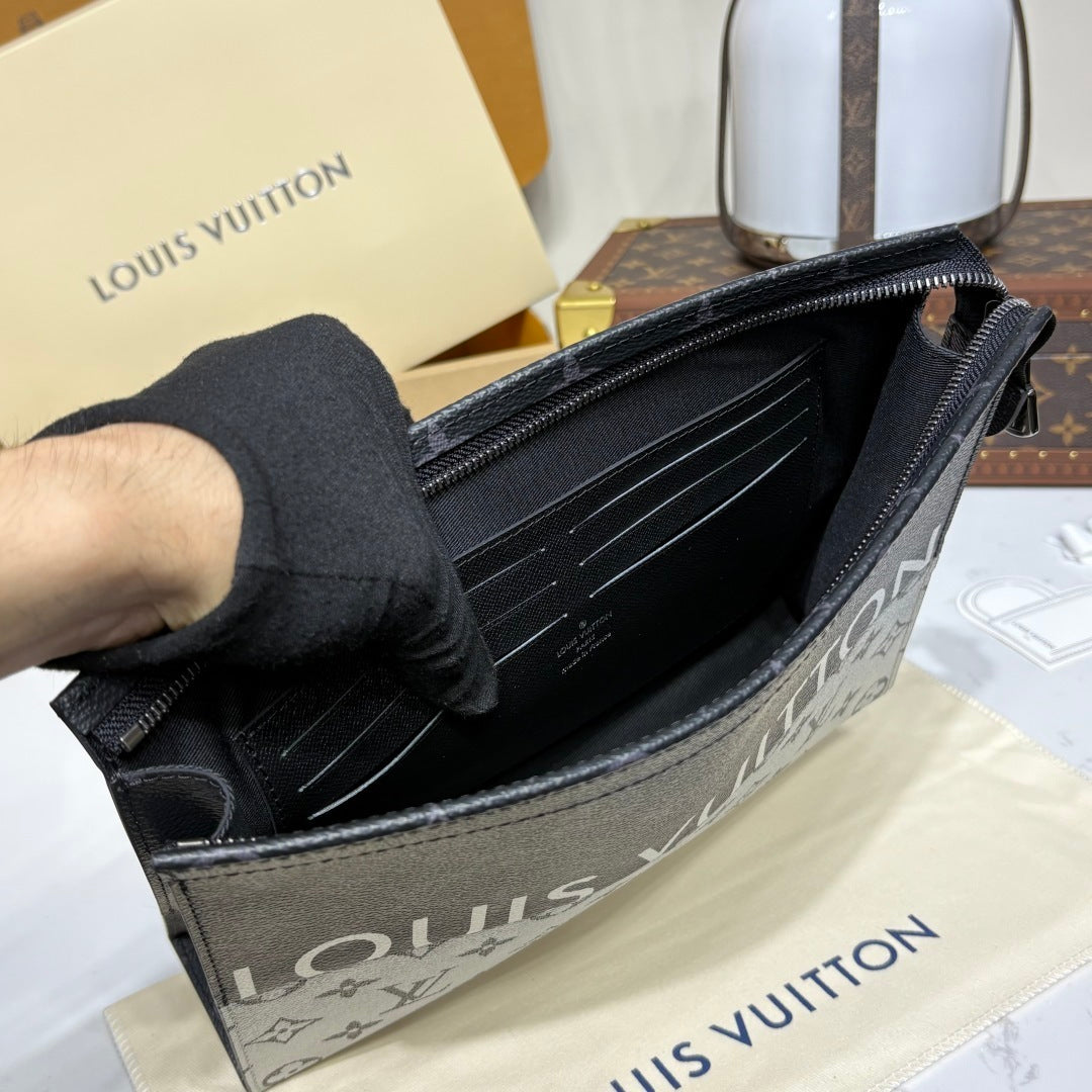 Louis Vuitton Pochette Voyage Medium Eclipse
