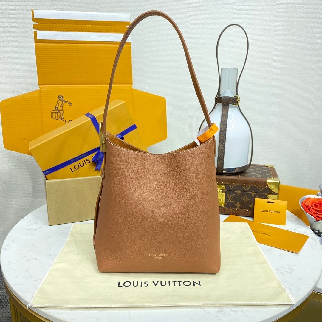 Louis Vuitton Low Key Hobo Small