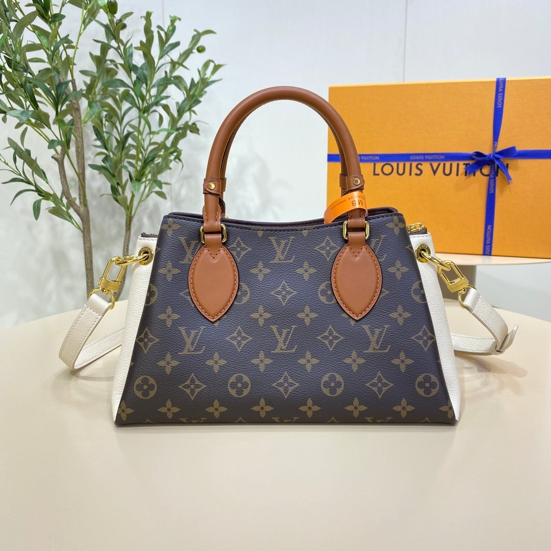 Louis Vuitton Opéra BB Handbag