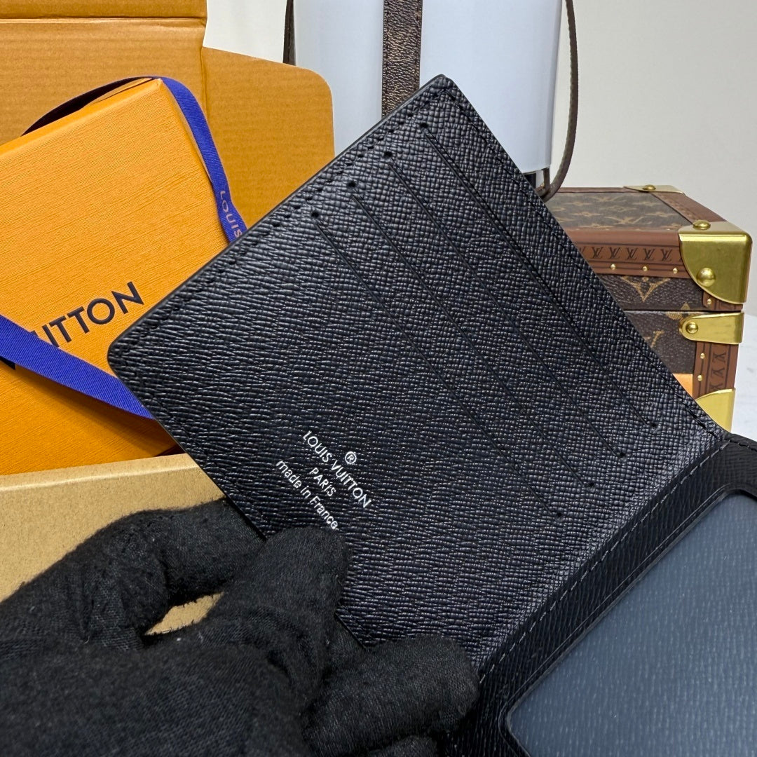 Louis Vuitton Amerigo Wallet
