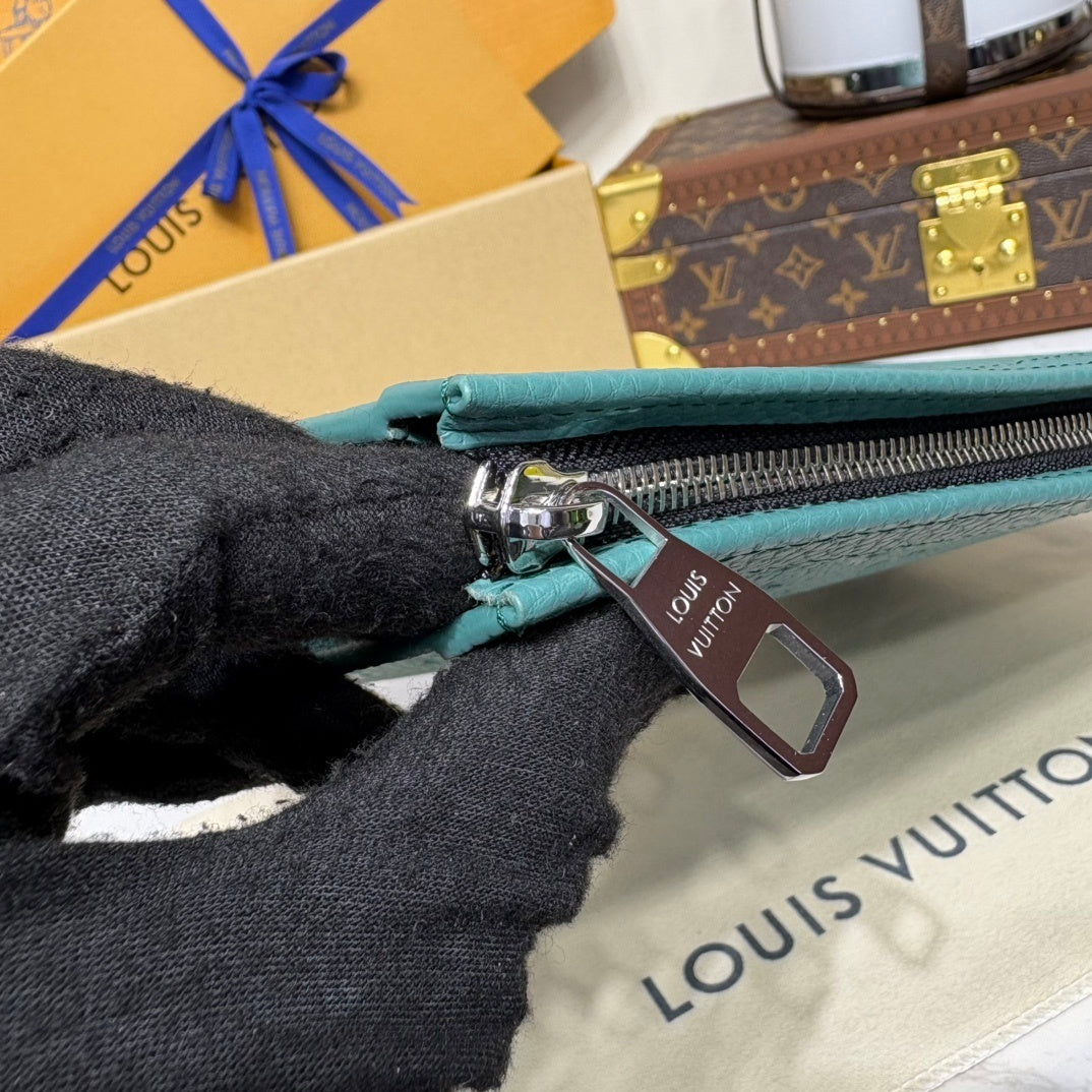 Louis Vuitton Pochette Voyage Medium