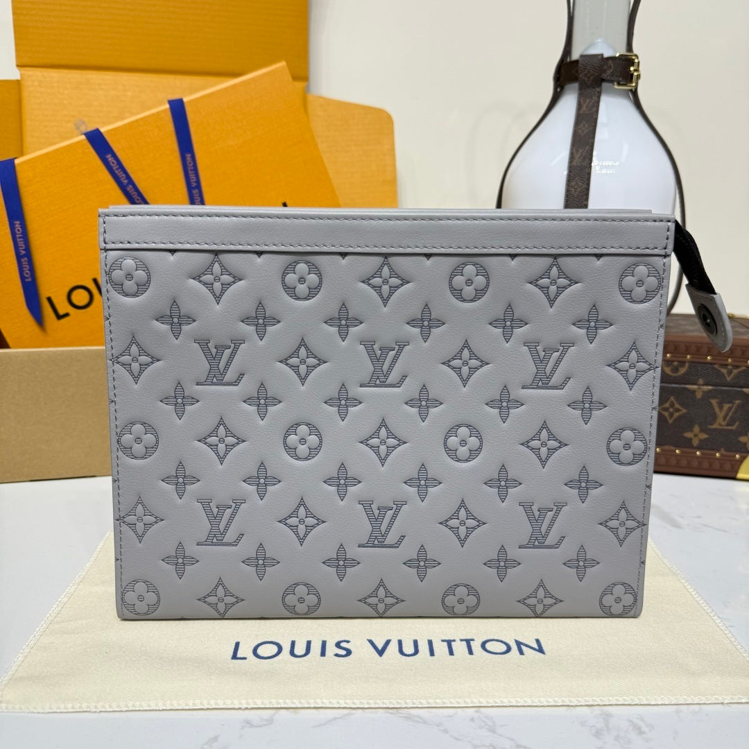 Louis Vuitton Pochette Voyage Medium
