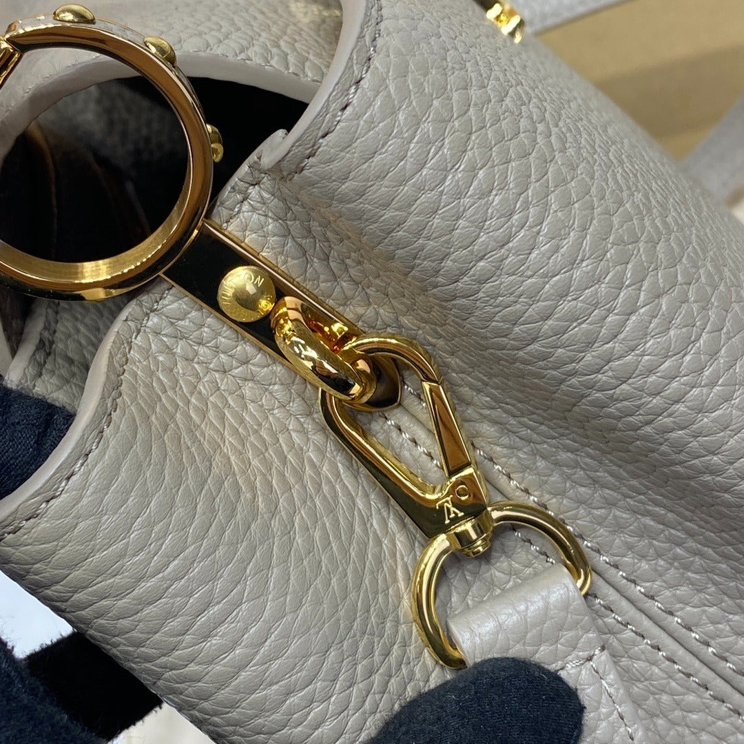 Louis Vuitton Capucines BB Handbag