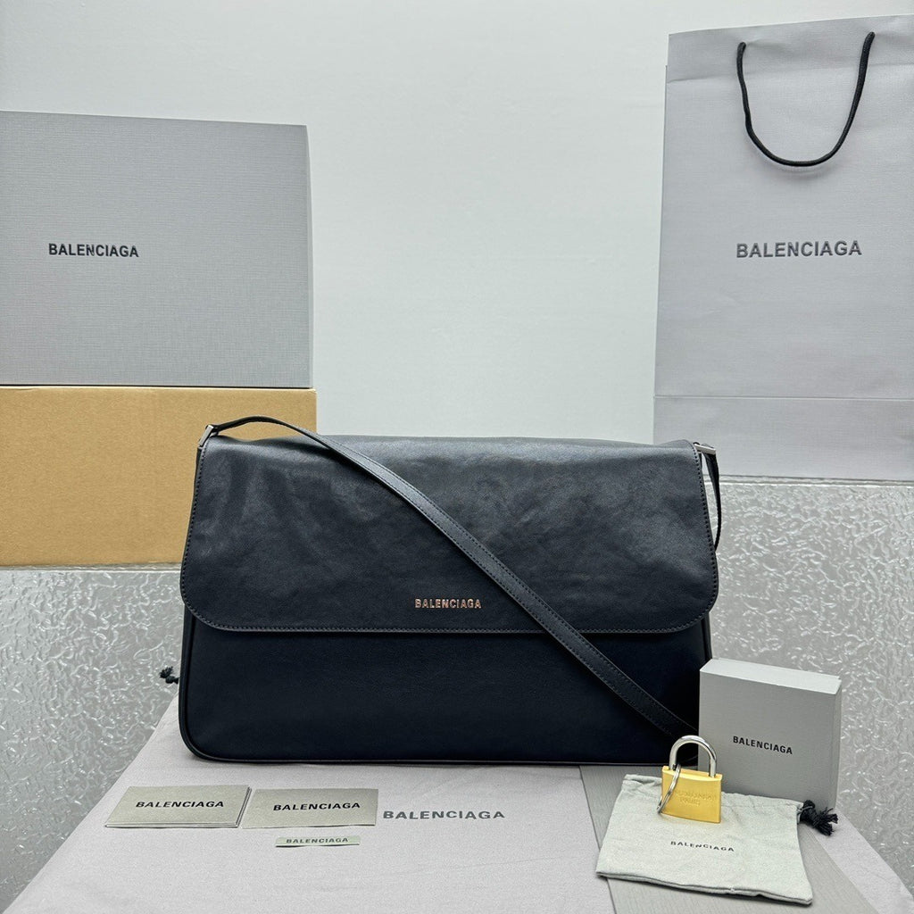 Balenciaga Grundy Oxford Bag Medium