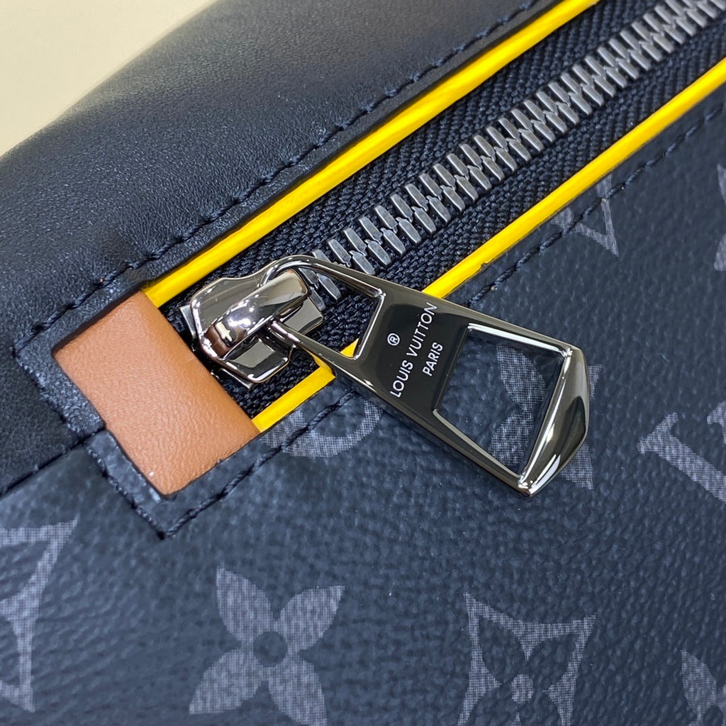 Louis Vuitton Discovery Bumbag (Gaston Labels)