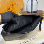 Louis Vuitton Pochette Voyage Souple