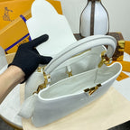 Louis Vuitton Capucines Handbag Medium