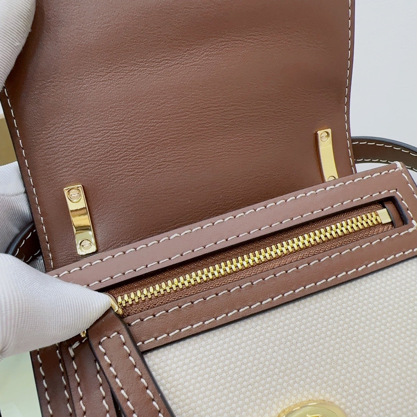 Burberry Robin Handbag