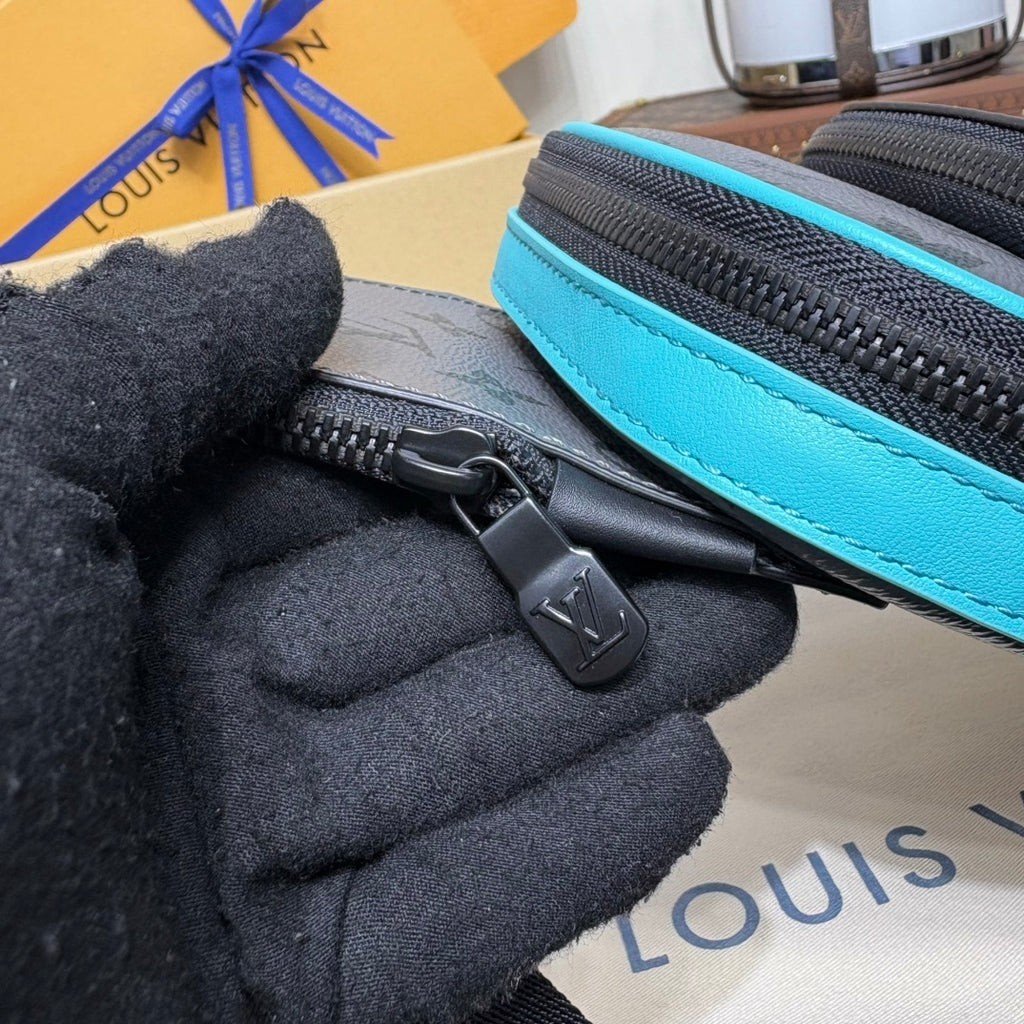 Louis Vuitton Avenue Small Sling Bag