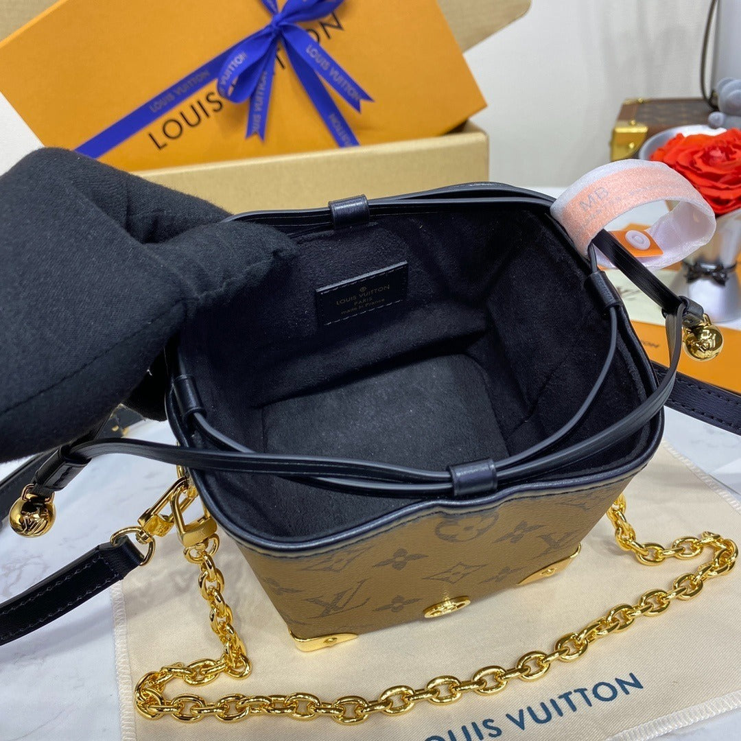 Louis Vuitton Noé Purse Handbag