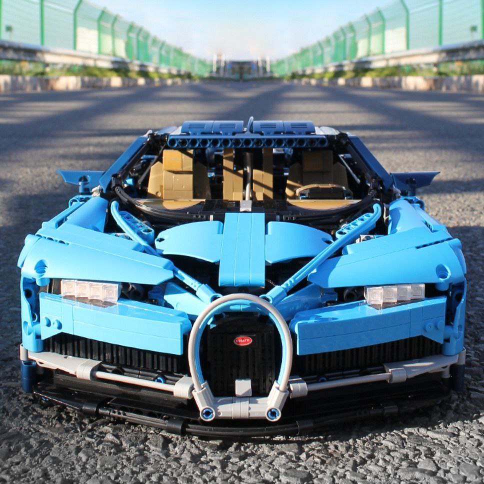 Bugatti Chiron Brix