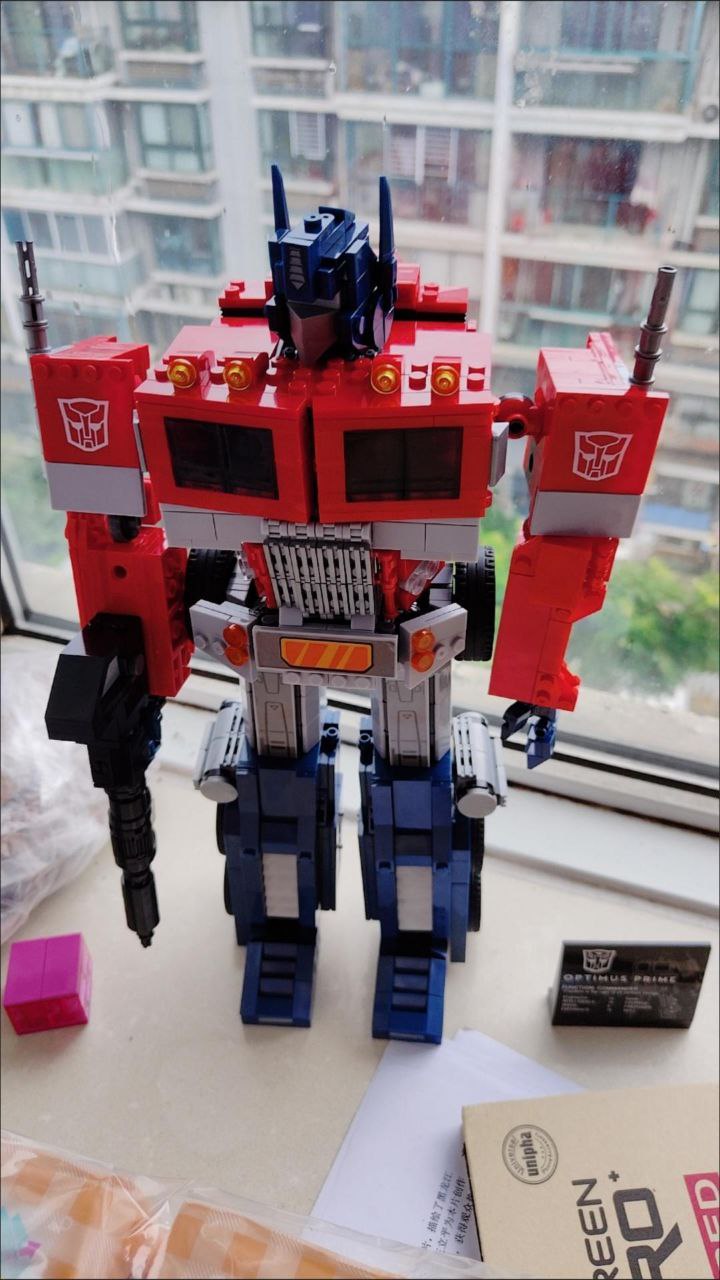 Transformers Optimus Prime / Bumblebee / Megatron Brix