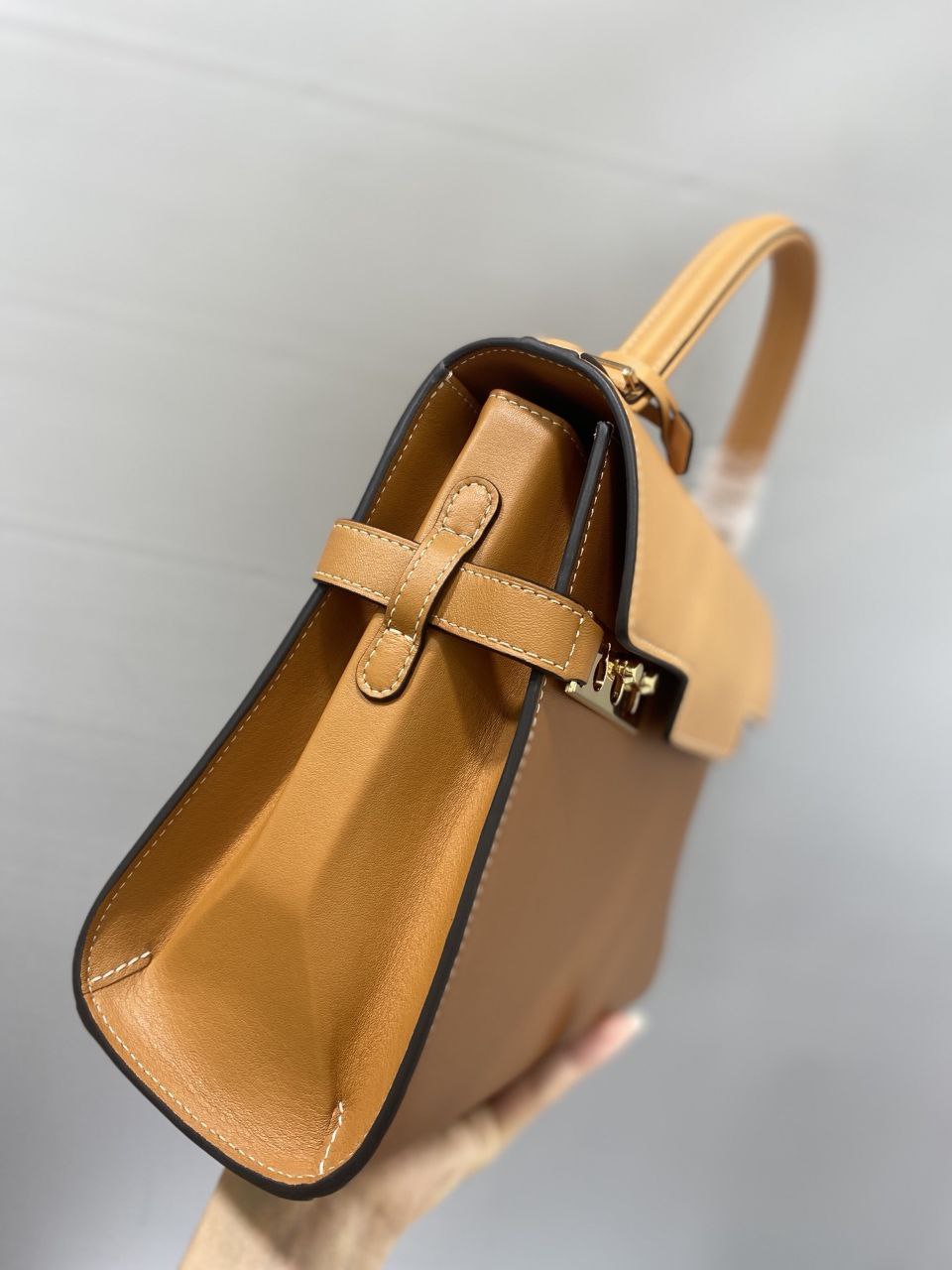Delvaux Tempete MM Swift