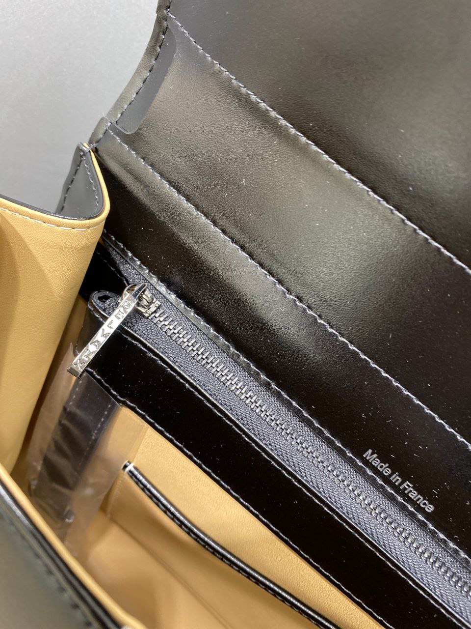 Devlaux Brilliant Illusion Handbag