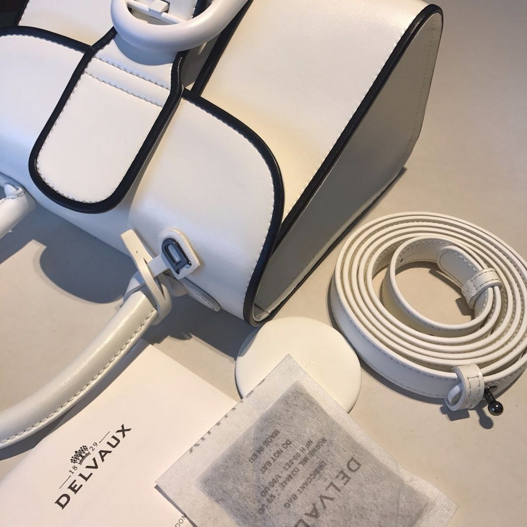 Devlaux Brilliant Illusion Handbag