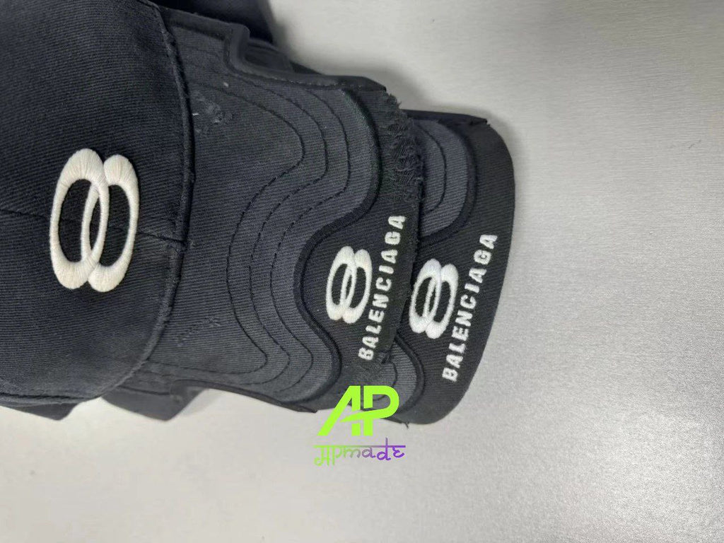 Balenciaga Cap