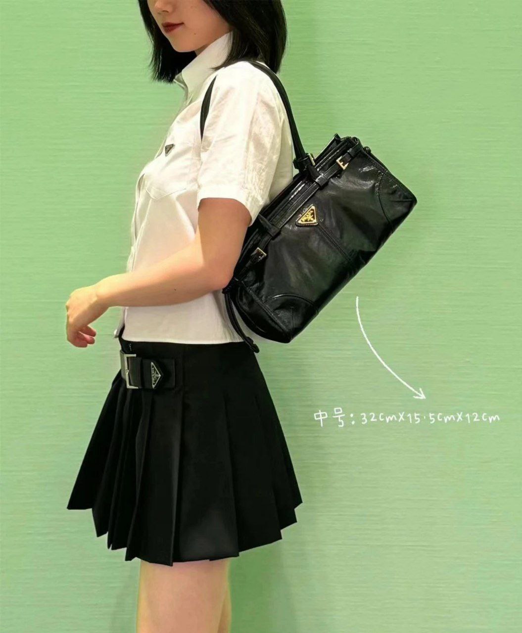 Prada Bonnie’s Calfskin Handbag (Medium)