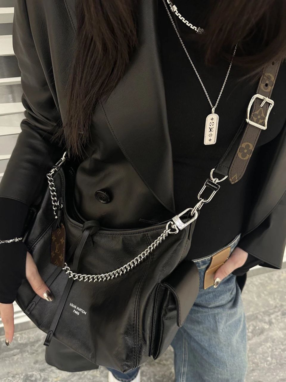 Louis Vuitton CarryAll Cargo Vibe MM (Small)