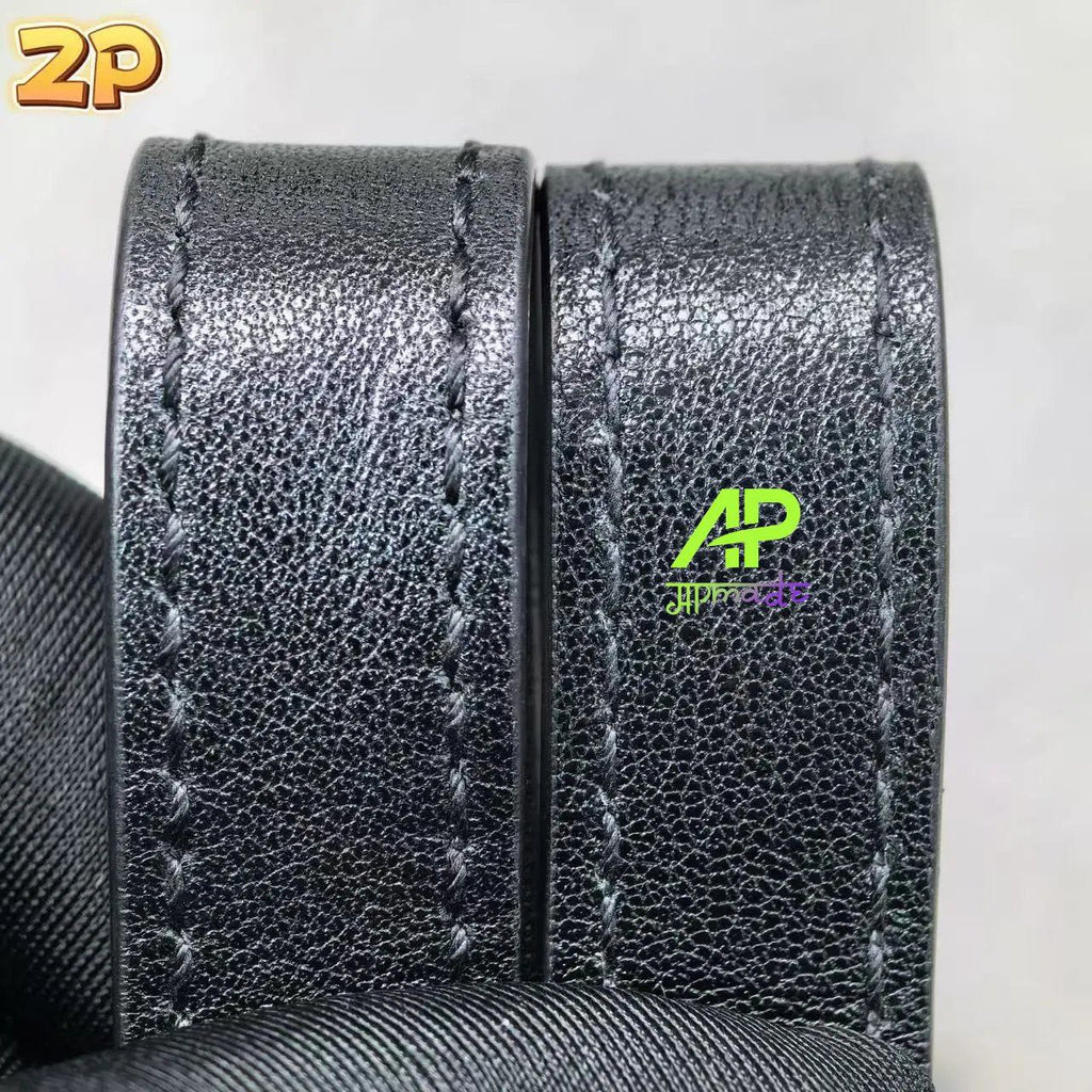 Balenciaga Grungy Leather Shoulder Bag