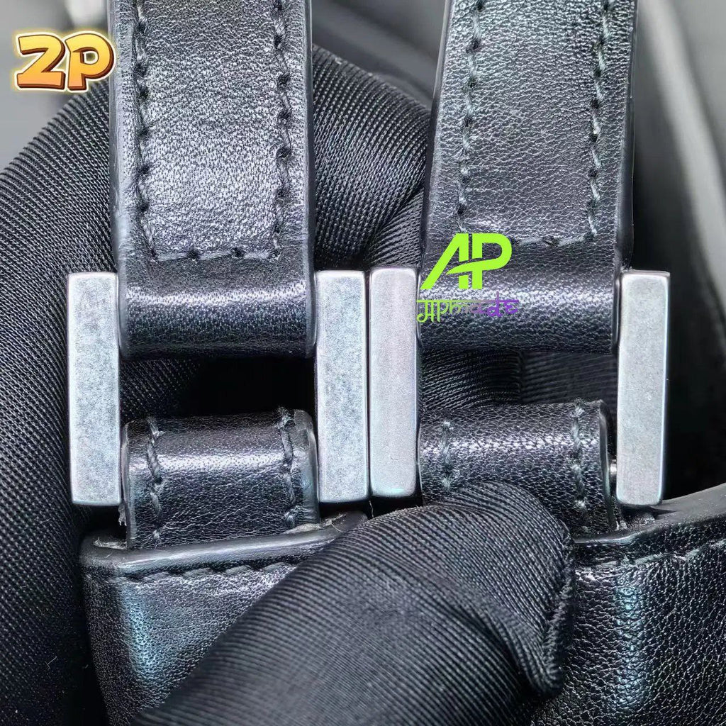 Balenciaga Grungy Leather Shoulder Bag