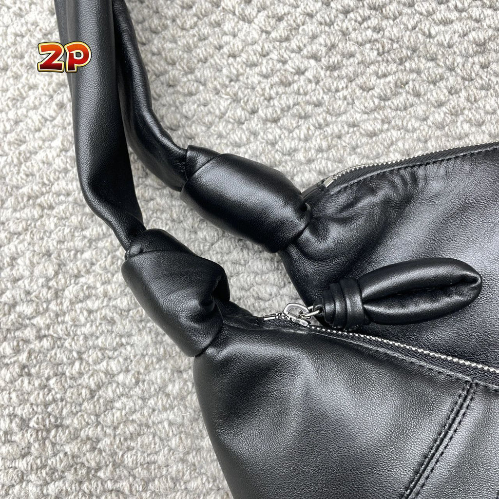 Lemaire Croissant Shoulder Bag (Large)