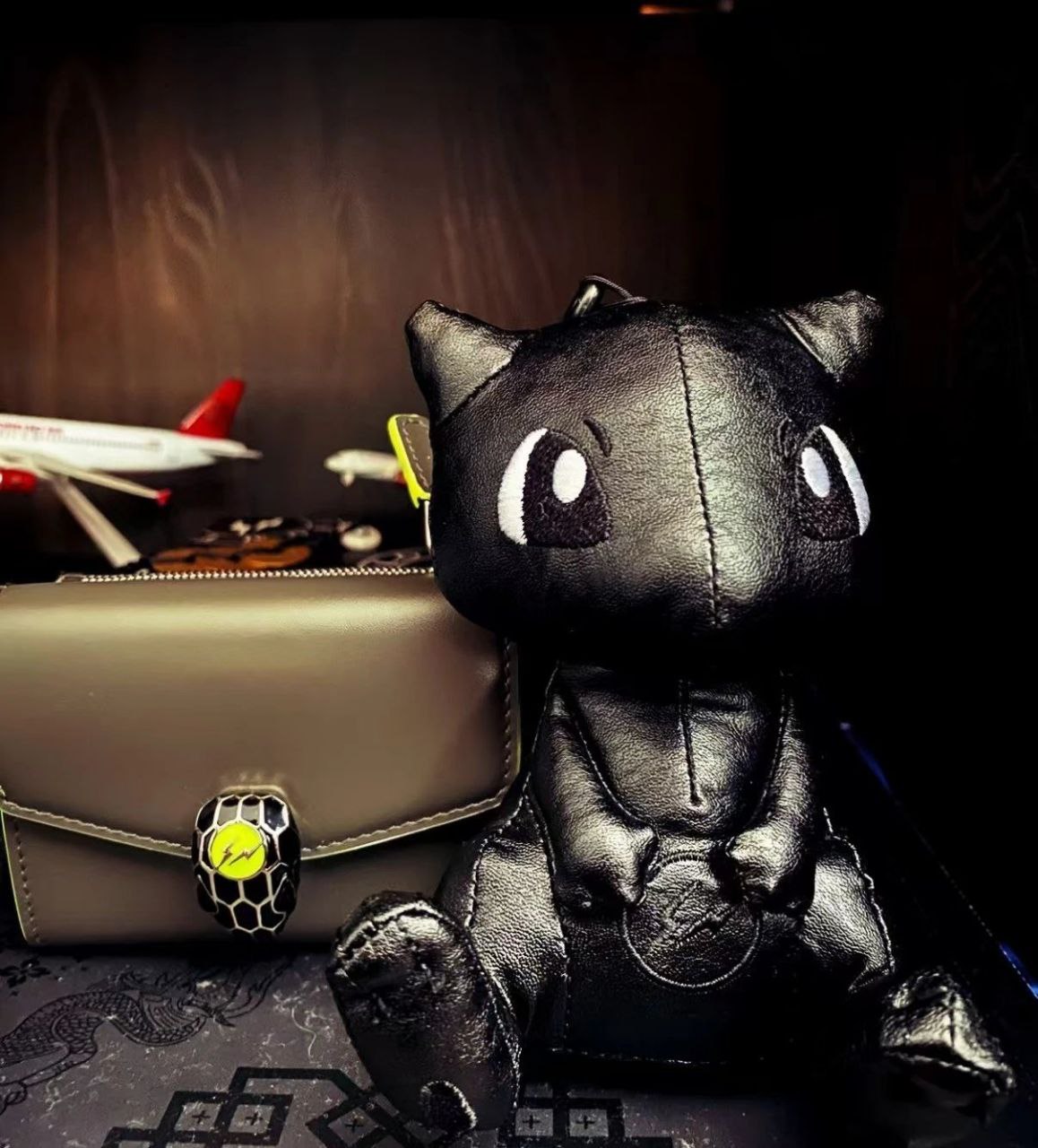 Fragment x Pokémon Mew P133 Keychain