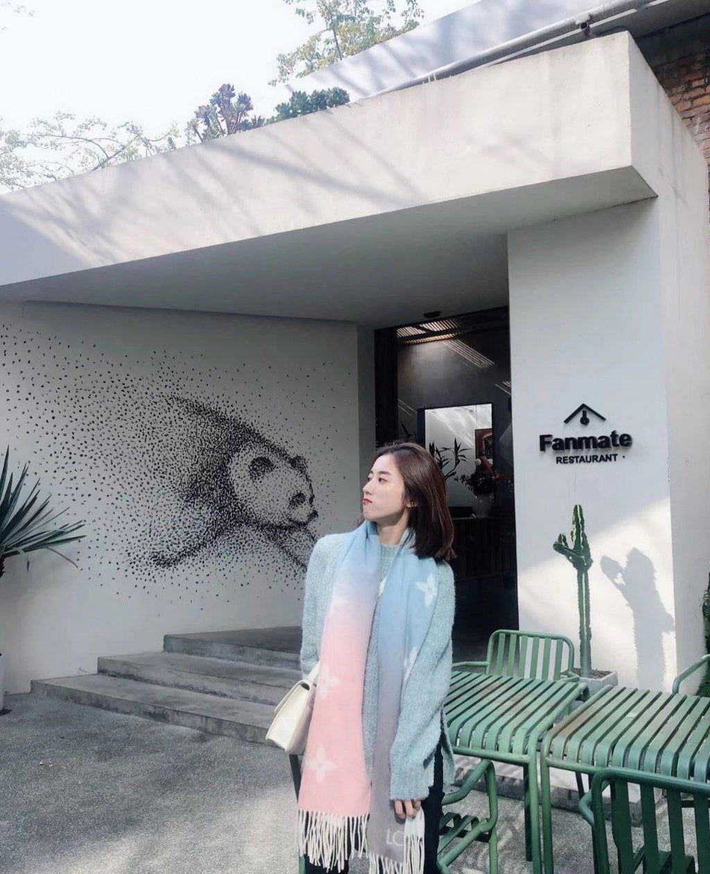 Louis Vuitton Reykjavik Gradient Scarf