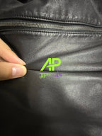 Discord Yohji Yamamoto Logo-Embossed Leather Crossbody Bag